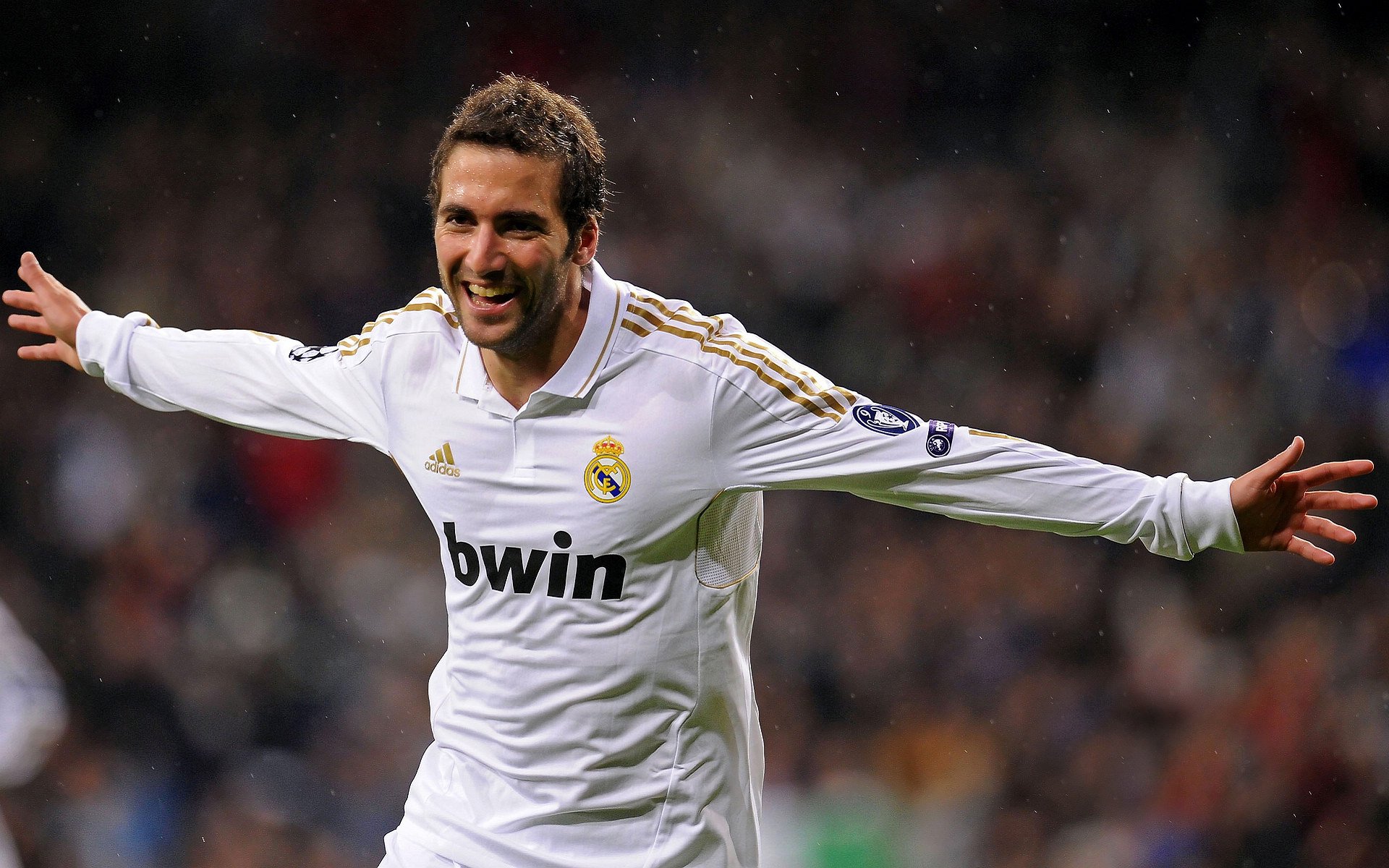 关键中场球员是否能左右球队主动权归属，中场球员包括哪些位置