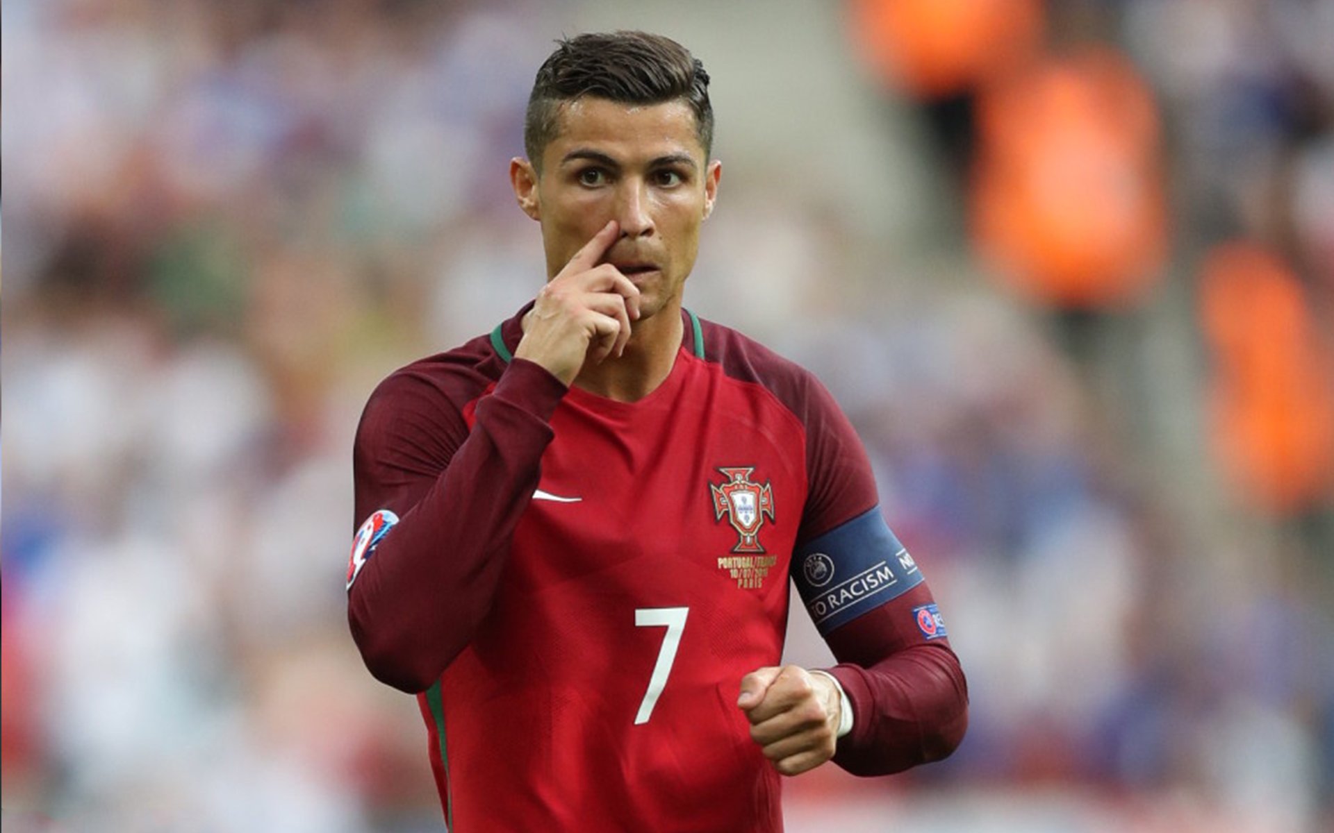 爱游戏中国官方网站平台-C罗火线复出世界杯，谁说c罗火